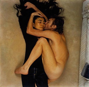 last photoshoot of John Lennon with Yoko Ono by Annie Leibovitz 1980