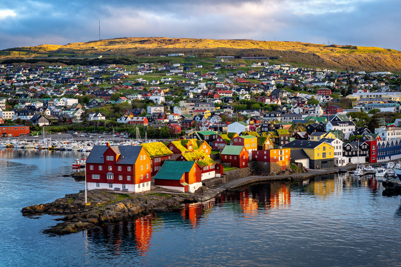 Casas en Tórshavn, Islas Feroe.