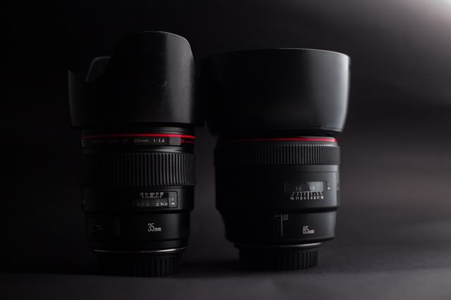 2 Canon L-series lenses