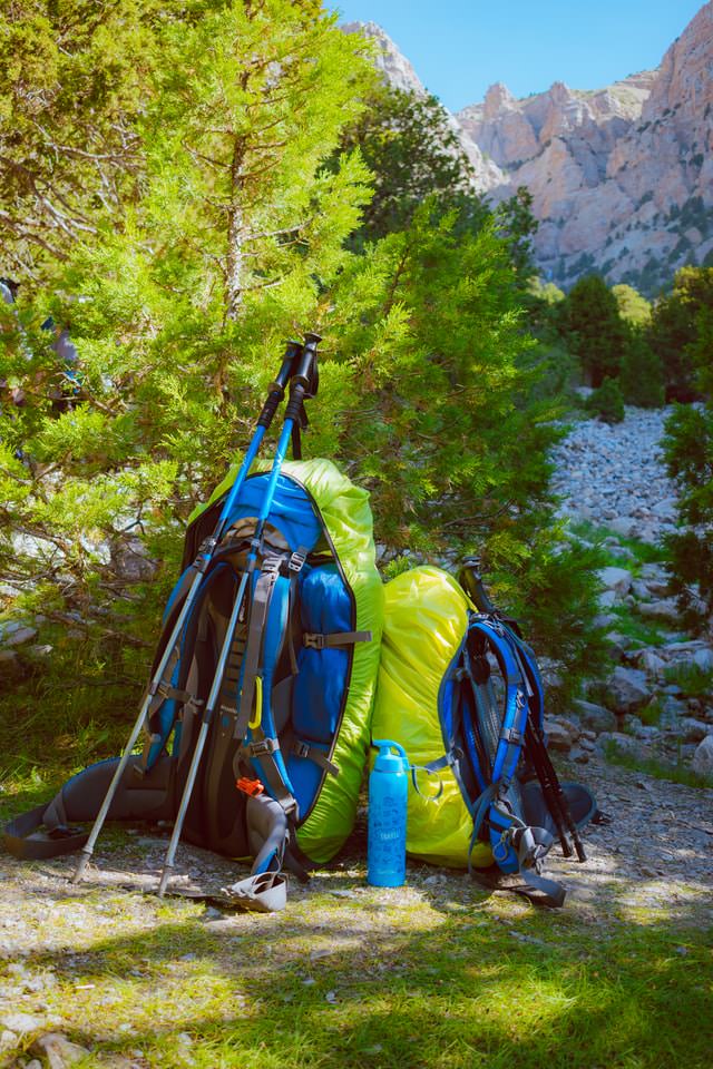 backpacking backpacks with rain covers