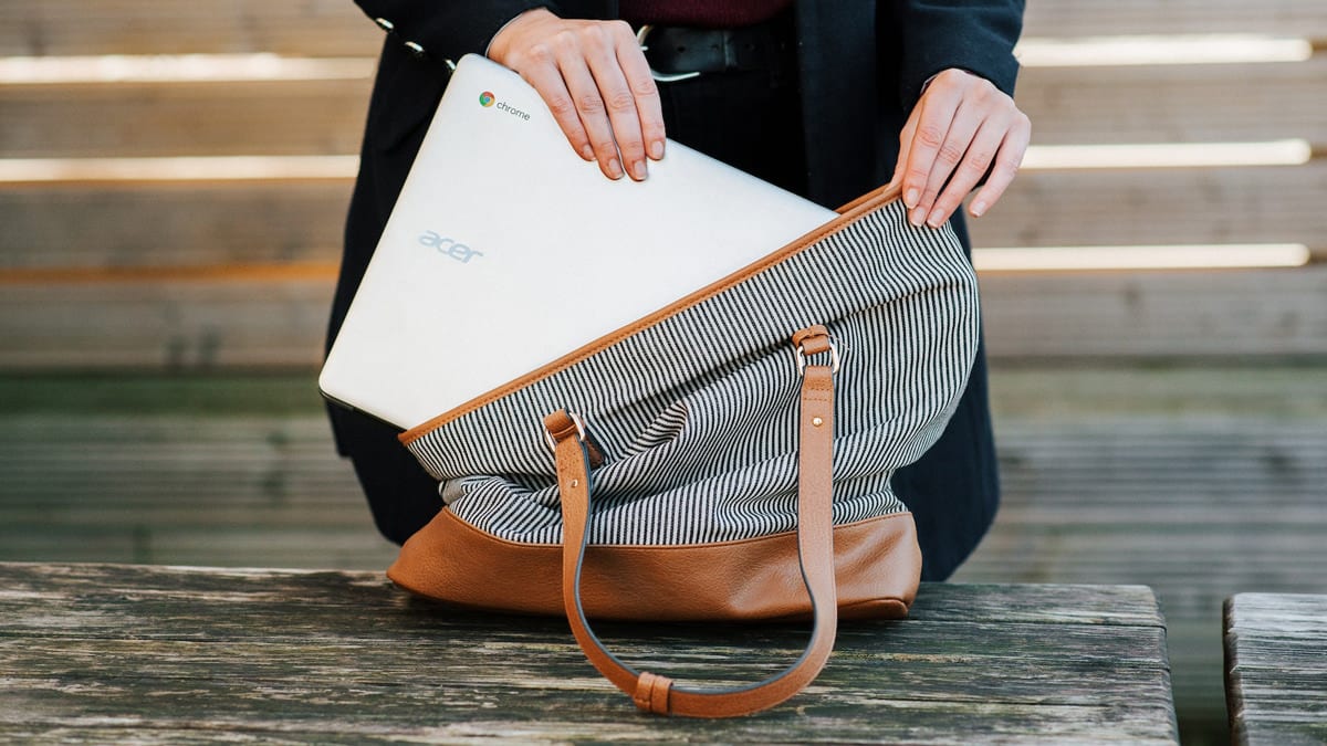 Do Laptop Bags Count as Carry-On? Is It Considered a Personal Item?