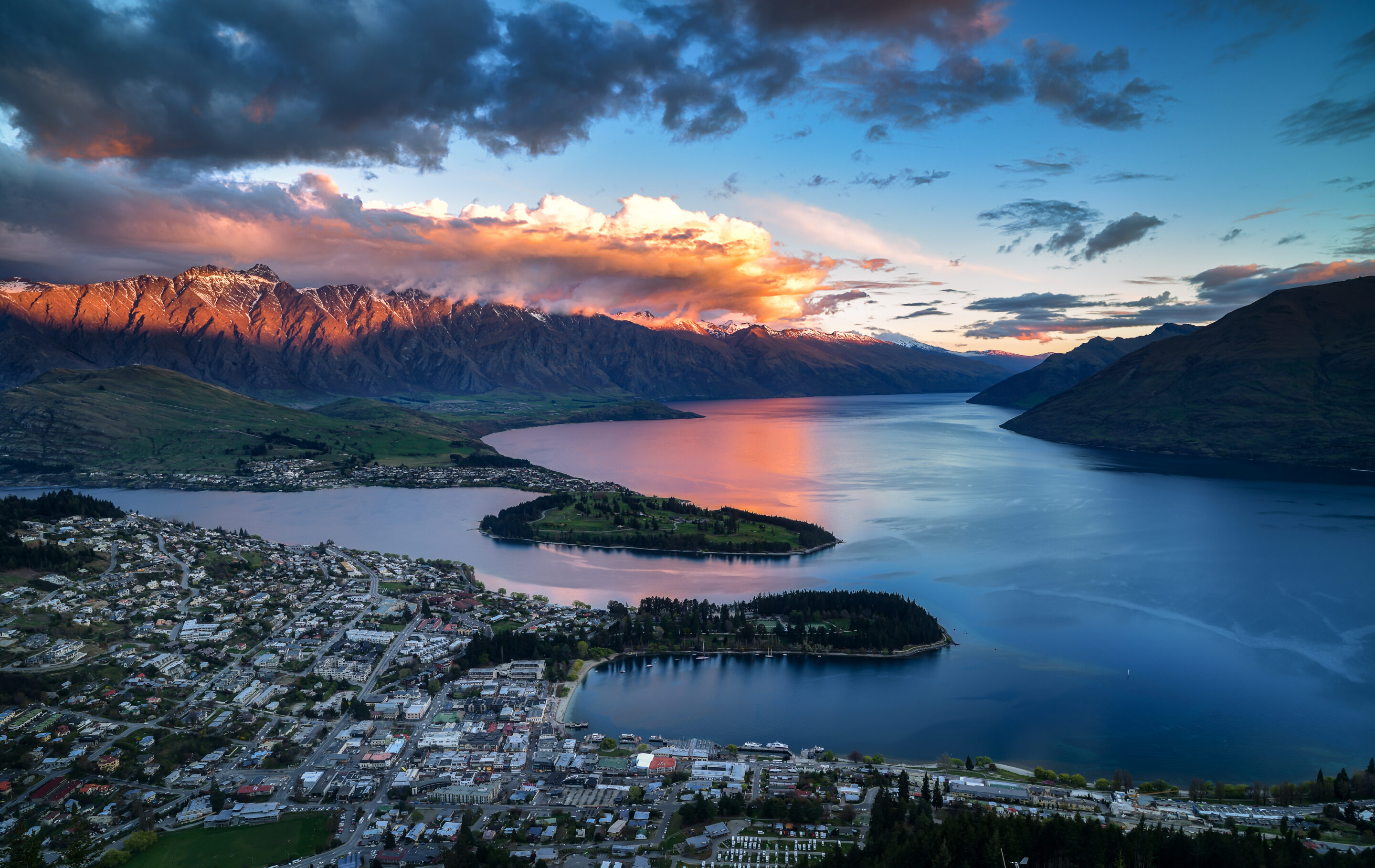 Cityscape, sunset of queenstown with lake Wakatipu from the skyline, south island, new zealand
